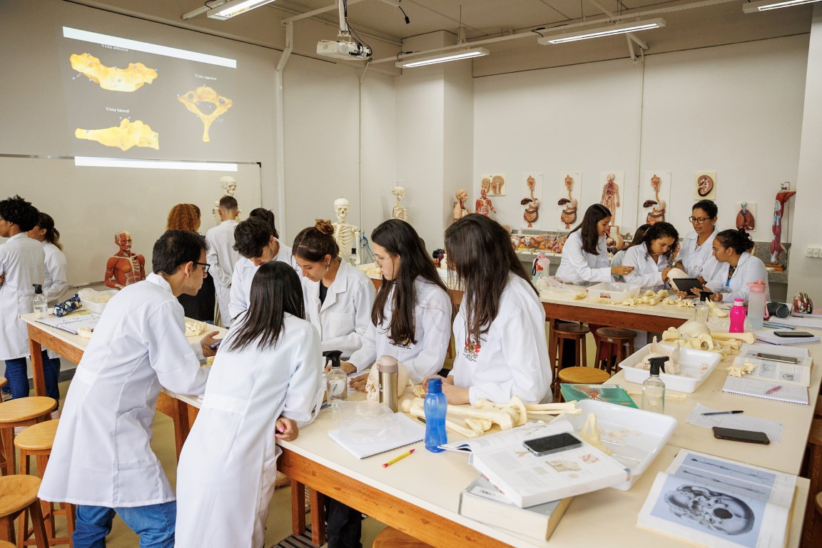 LAE - Laboratório de Ensino: Aula Prática